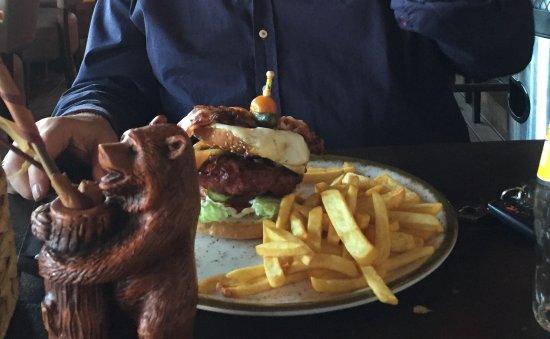Grizzly's Carvery